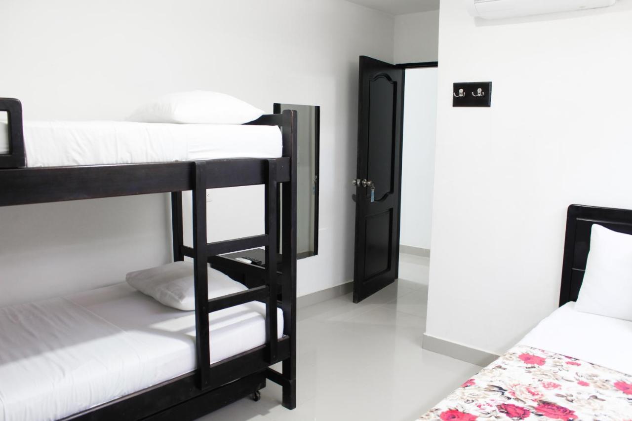 Hostal Vina Del Mar Taganga Bagian luar foto
