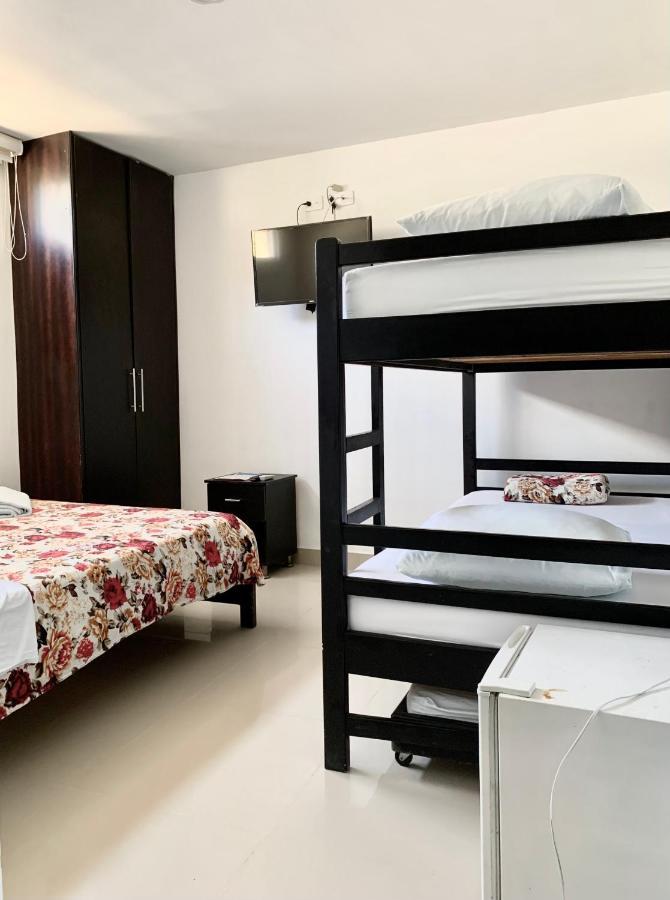 Hostal Vina Del Mar Taganga Bagian luar foto